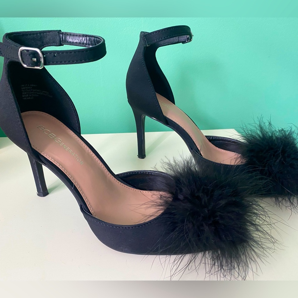 BCBG Cute heels